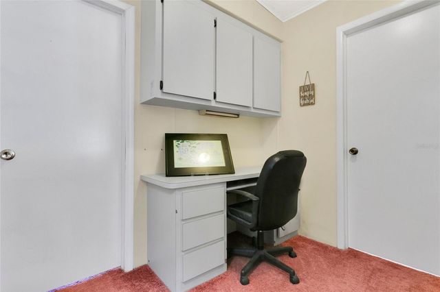 32520 W GOLF COURT, Leesburg, FL 34748