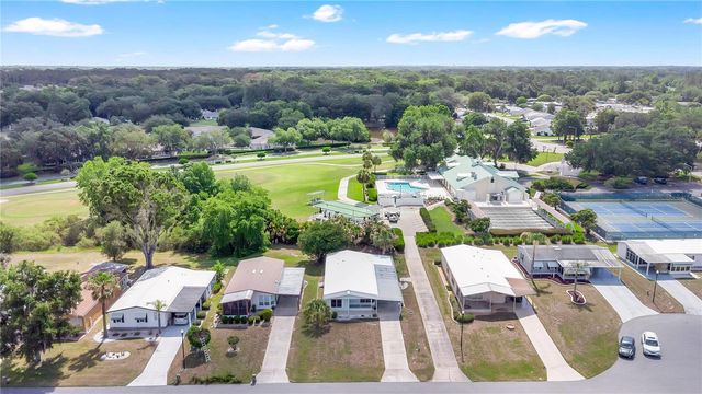 32520 W GOLF COURT, Leesburg, FL 34748
