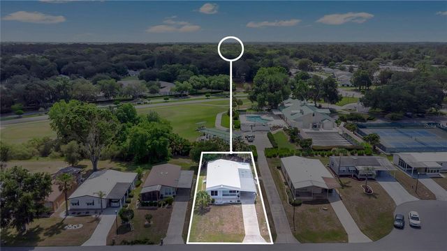 32520 W GOLF COURT, Leesburg, FL 34748
