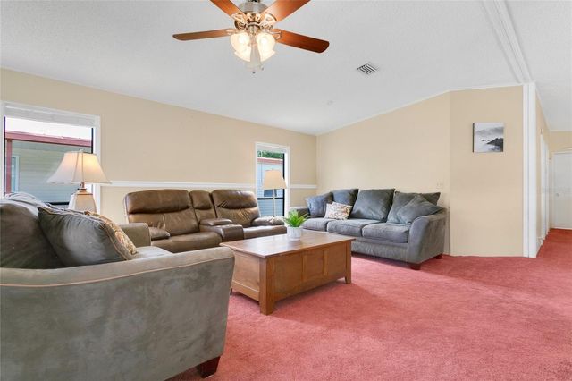 32520 W GOLF COURT, Leesburg, FL 34748