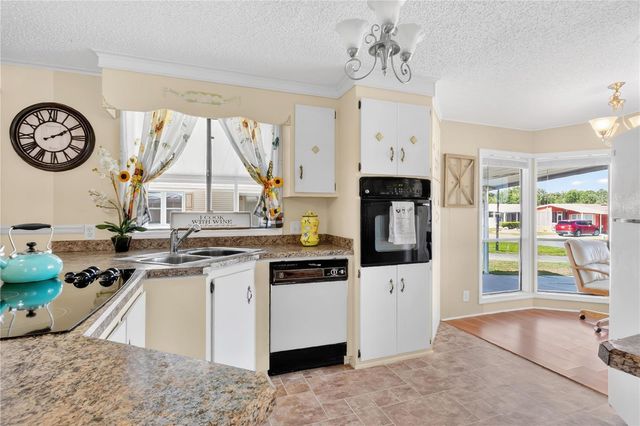 32520 W GOLF COURT, Leesburg, FL 34748