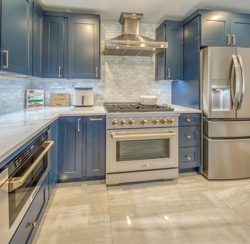1328 Lake Victoria Drive, Lake Worth, FL 33461