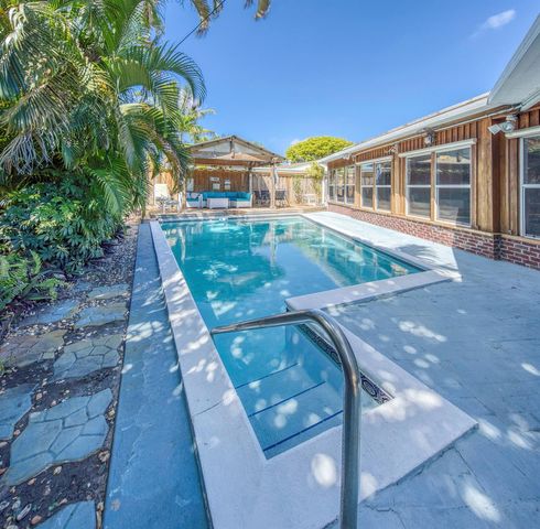 1328 Lake Victoria Drive, Lake Worth, FL 33461