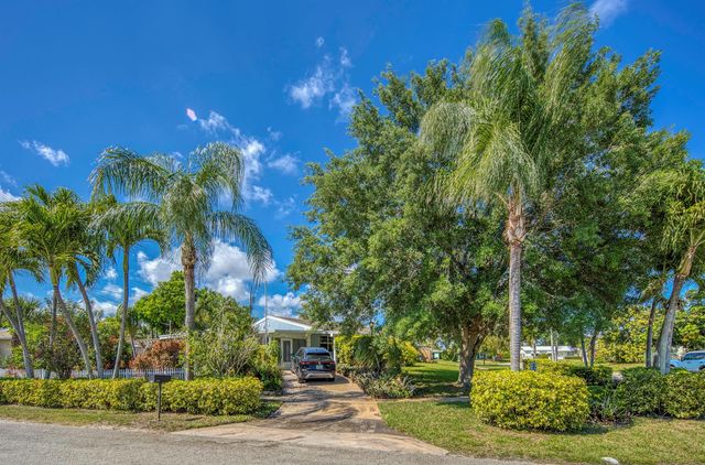 1328 Lake Victoria Drive, Lake Worth, FL 33461