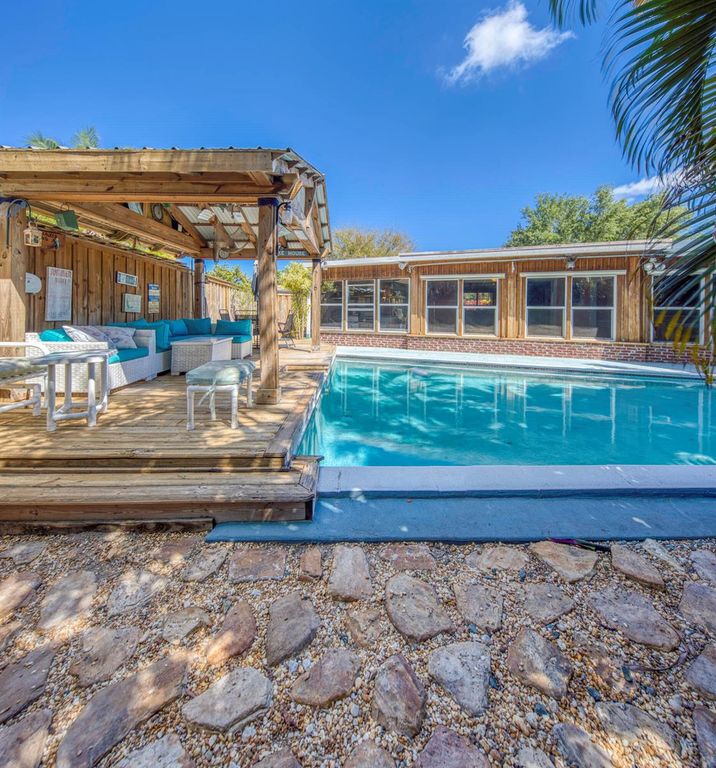 1328 Lake Victoria Drive, Lake Worth, FL 33461
