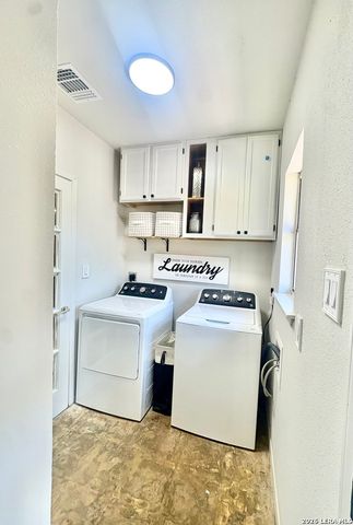 1103 Shadwell Dr, San Antonio, TX 78228