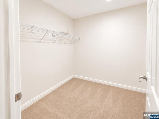 1 Orient W Orient 305, Rutherford, NJ 07070