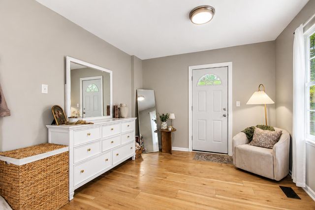 609 W North Street, Crown Point, IN 46307