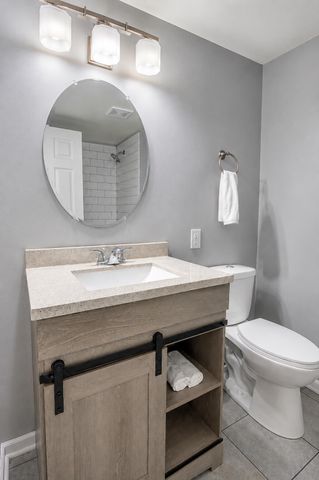 609 W North Street, Crown Point, IN 46307
