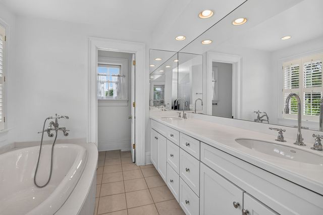 319 N Lincoln Street, Hinsdale, IL 60521