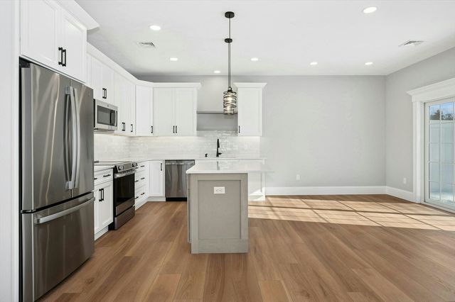 2-B Wilson Road B, Millbury, MA 01527