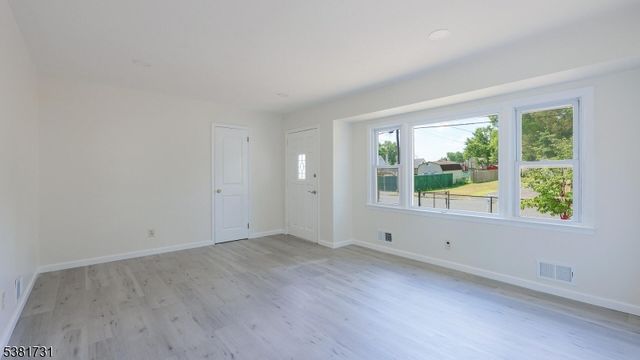 107 Maple St, Bridgewater Twp., NJ 08807