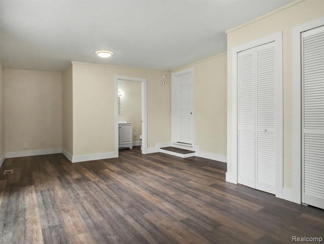 5104 Esta Drive, Flint, MI 48506