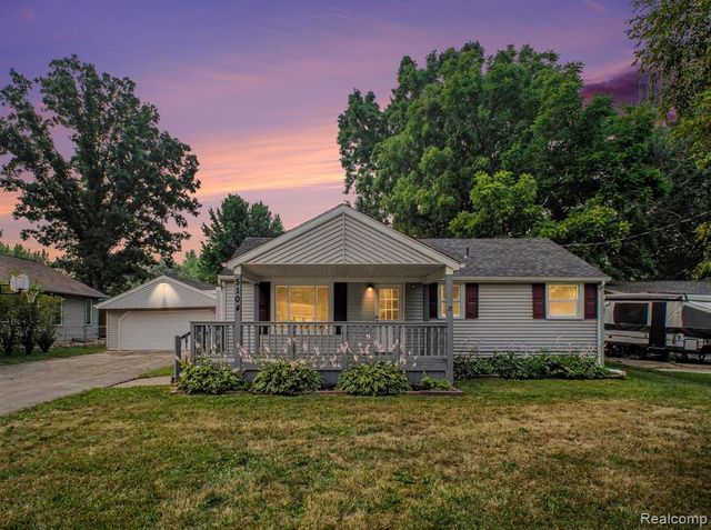 5104 Esta Drive, Flint, MI 48506
