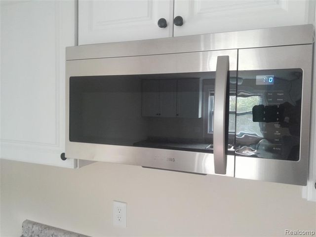 5104 Esta Drive, Flint, MI 48506