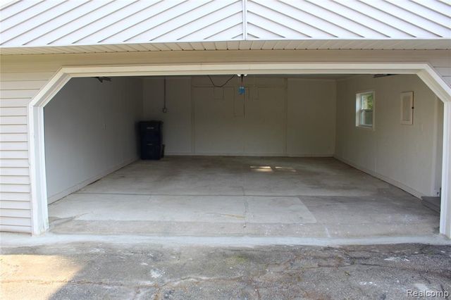 5104 Esta Drive, Flint, MI 48506