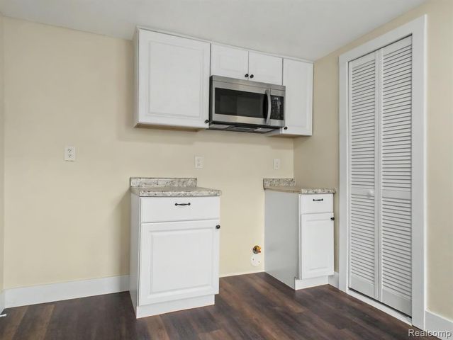 5104 Esta Drive, Flint, MI 48506