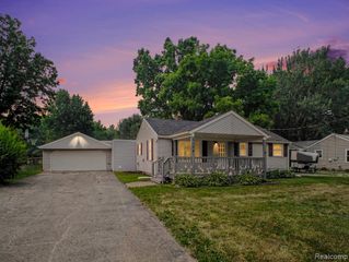 5104 Esta Drive, Flint, MI 48506