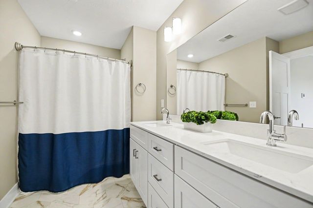 3383 Kings River Street SW 4, Wyoming, MI 49418