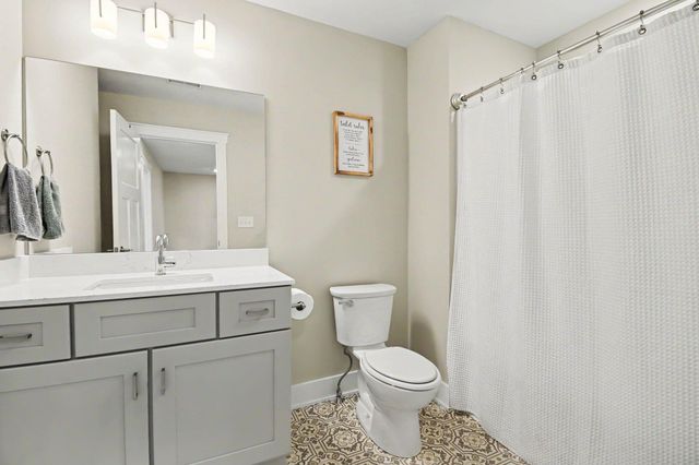 3383 Kings River Street SW 4, Wyoming, MI 49418