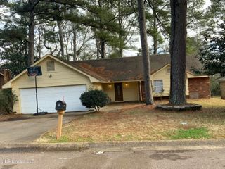 143 Waywood Drive, Jackson, MS 39212