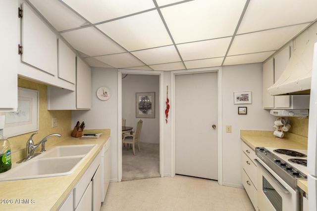 17218 N 106TH Avenue, Sun City, AZ 85373