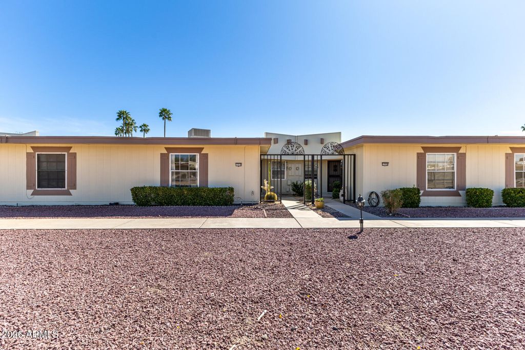 Image 2 of property listing at 17218 N 106TH Avenue, Sun City, AZ 85373