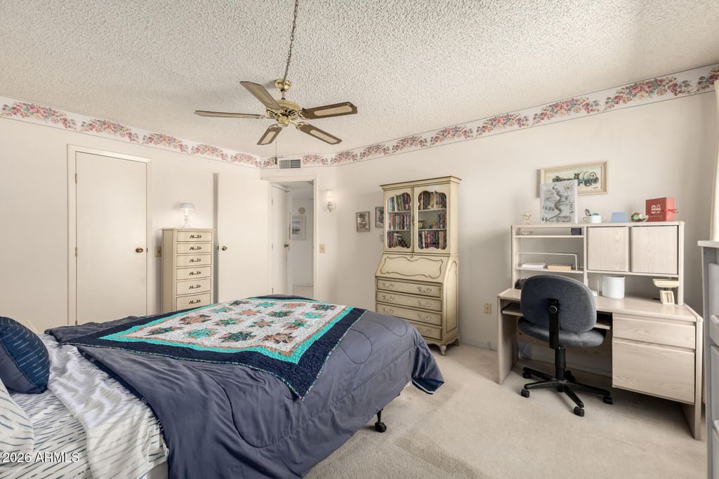 Image 20 of property listing at 17218 N 106TH Avenue, Sun City, AZ 85373