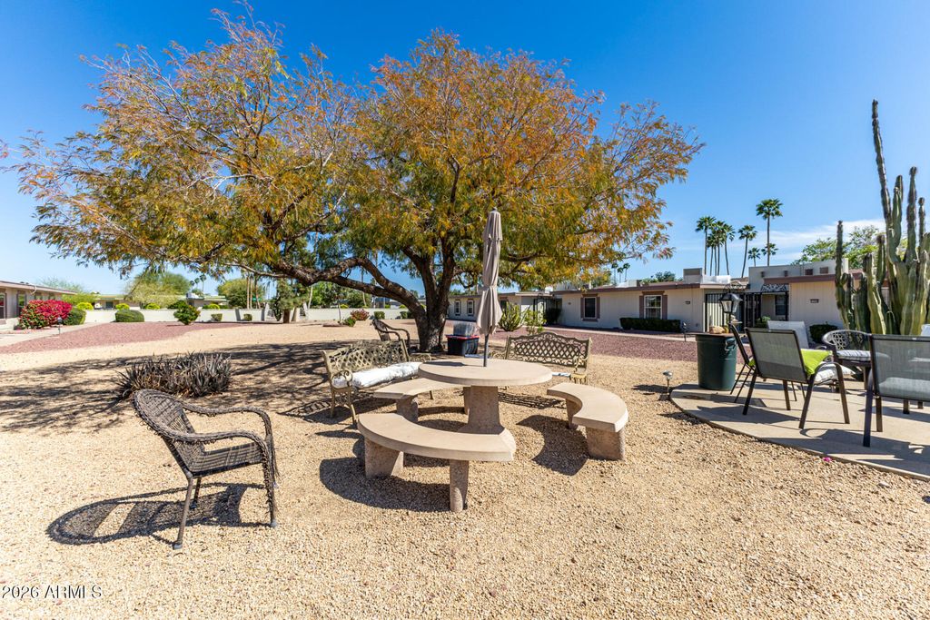 Image 33 of property listing at 17218 N 106TH Avenue, Sun City, AZ 85373
