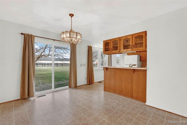 10960 Heather Lane, Whitmore Lake, MI 48189