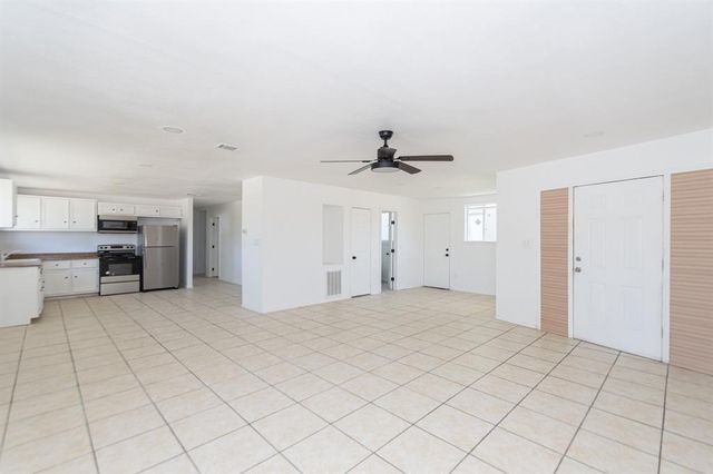 312 N Gaillard Street, Baytown, TX 77520