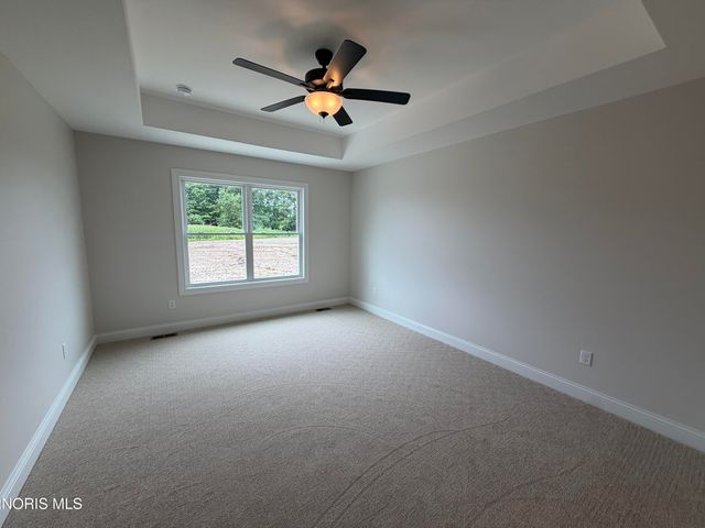 1307 Limerick Lane, Waterville, OH 43566