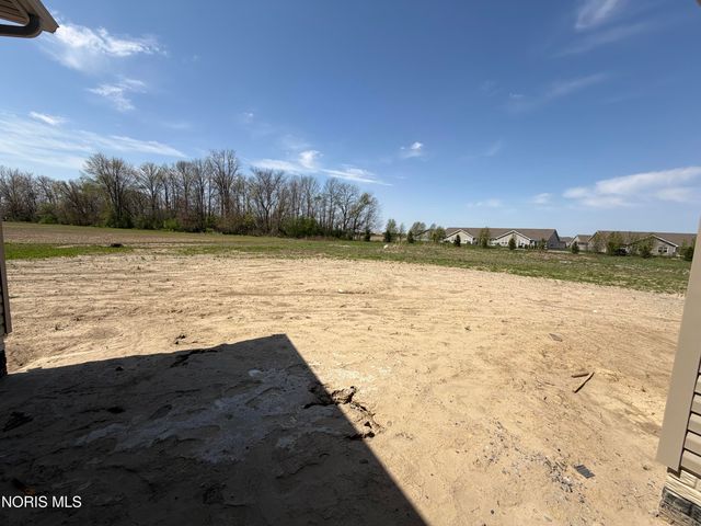 1307 Limerick Lane, Waterville, OH 43566