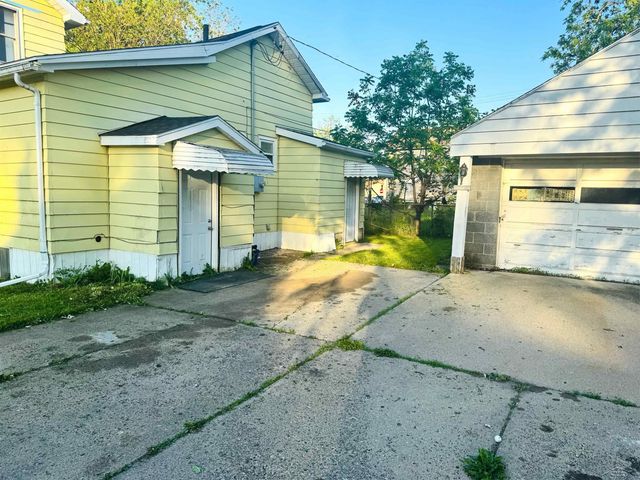 721 Lyon Street, Saginaw, MI 48602