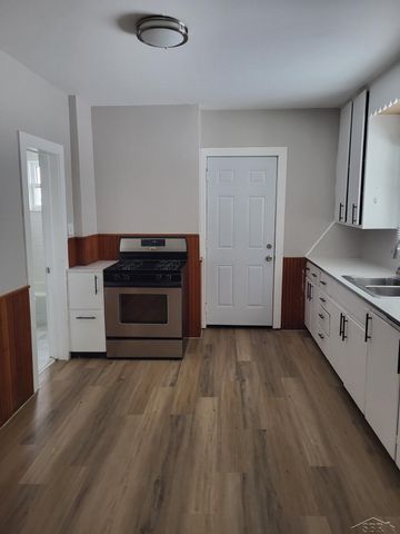 721 Lyon Street, Saginaw, MI 48602