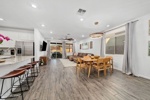 13073 E Cembeline Lane, Tucson, AZ 85747