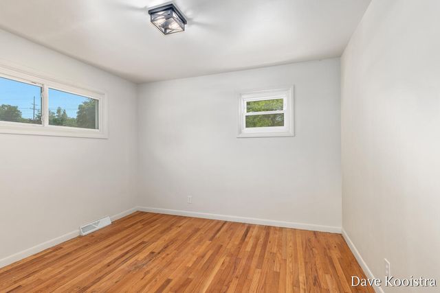 2530 De Hoop Avenue Sw, City Of Wyoming, MI 49509