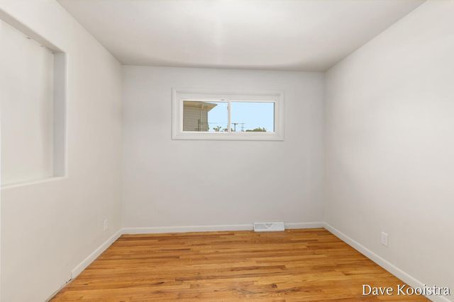 2530 De Hoop Avenue Sw, City Of Wyoming, MI 49509
