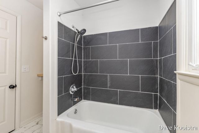 2530 De Hoop Avenue Sw, City Of Wyoming, MI 49509