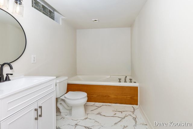 2530 De Hoop Avenue Sw, City Of Wyoming, MI 49509