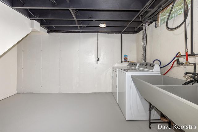 2530 De Hoop Avenue Sw, City Of Wyoming, MI 49509