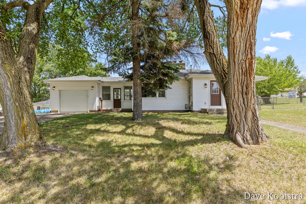 2530 De Hoop Avenue Sw, City Of Wyoming, MI 49509