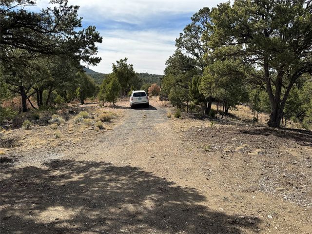 29 Sendero Alto, Santa Fe, NM 87505