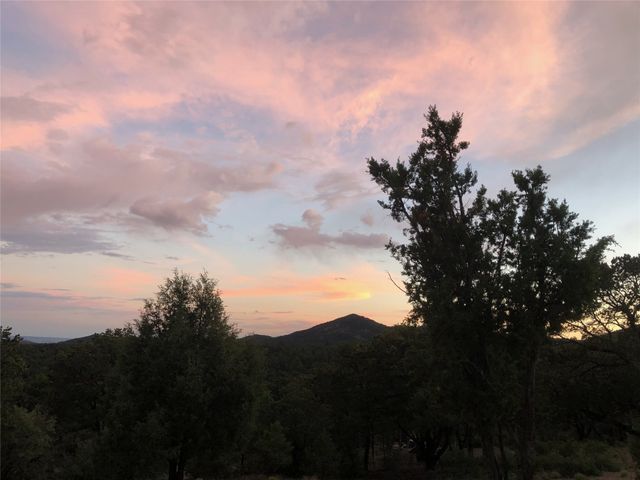 29 Sendero Alto, Santa Fe, NM 87505
