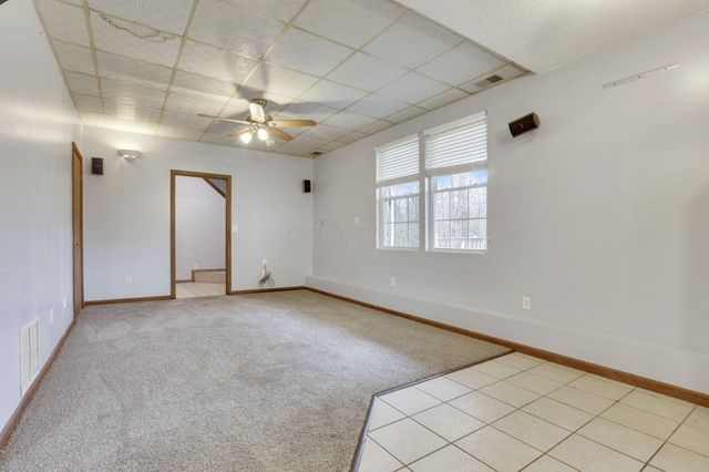 3243 Dixon Road SW, Pataskala, OH 43062