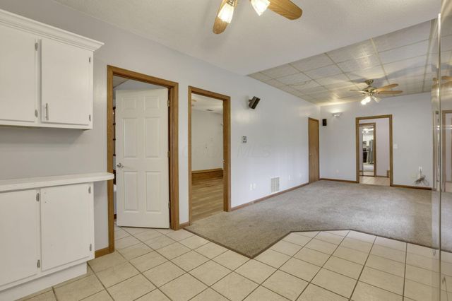3243 Dixon Road SW, Pataskala, OH 43062