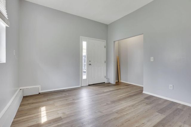 3243 Dixon Road SW, Pataskala, OH 43062