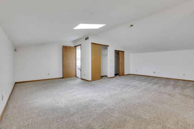 3243 Dixon Road SW, Pataskala, OH 43062