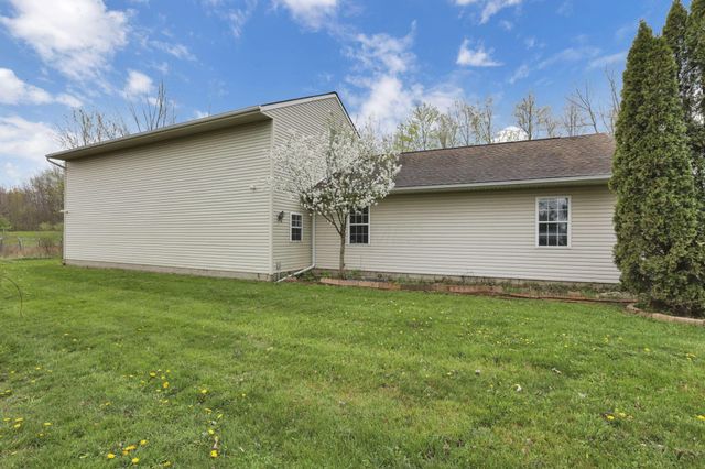 3243 Dixon Road SW, Pataskala, OH 43062