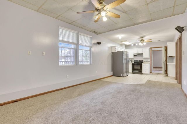 3243 Dixon Road SW, Pataskala, OH 43062